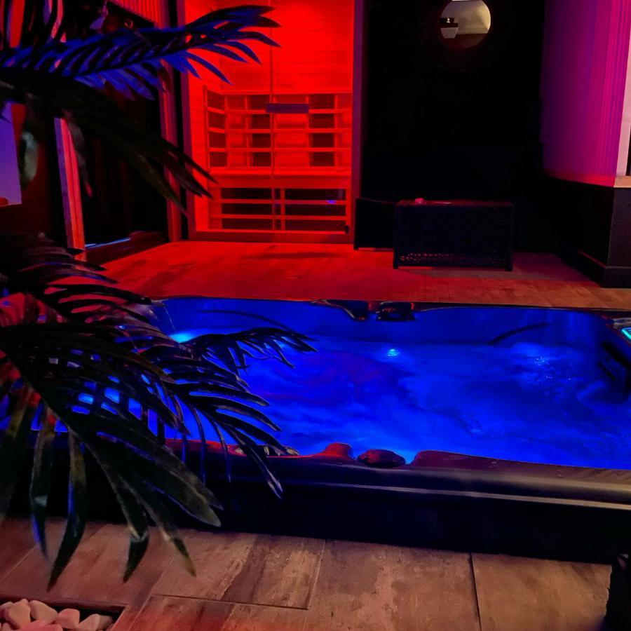 La Suite Grenoble Spa Jacuzzi Et Sauna Privatif Zewnętrze zdjęcie