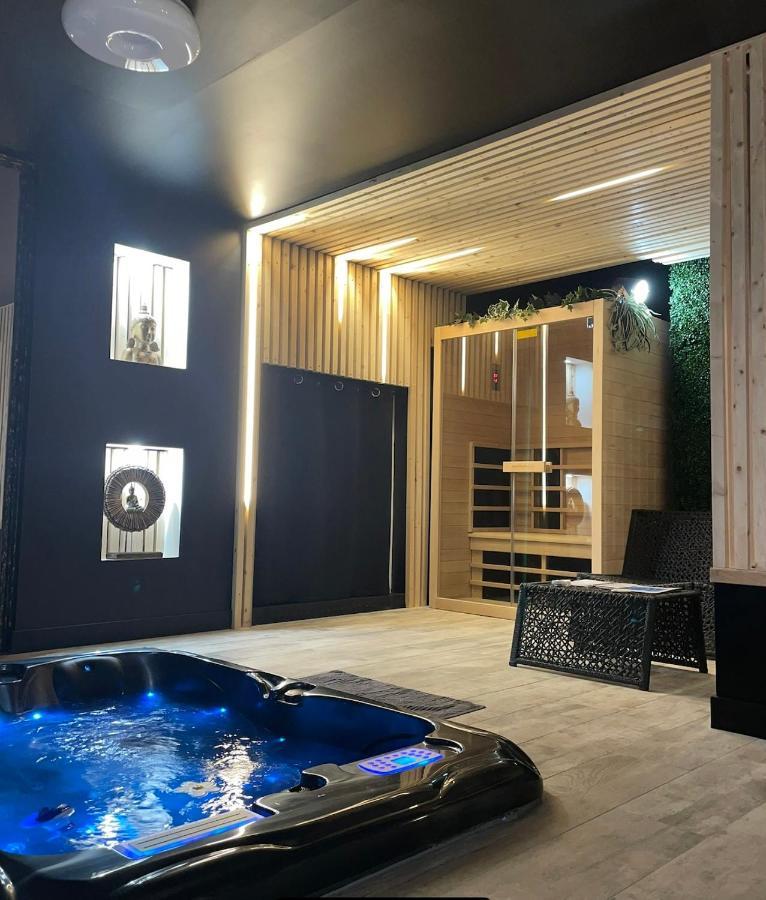 La Suite Grenoble Spa Jacuzzi Et Sauna Privatif Zewnętrze zdjęcie